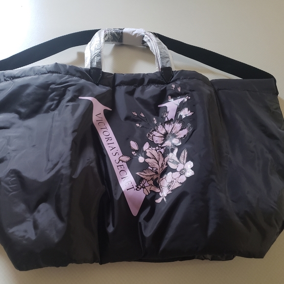 New/NWT Victoria's Secret Extra Large Tote - Picture 4 of 5